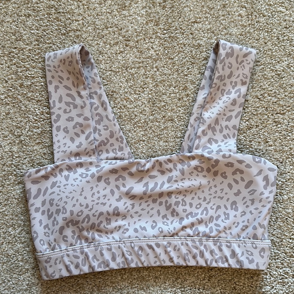 ALLFENIX Cheetah Sports Bra